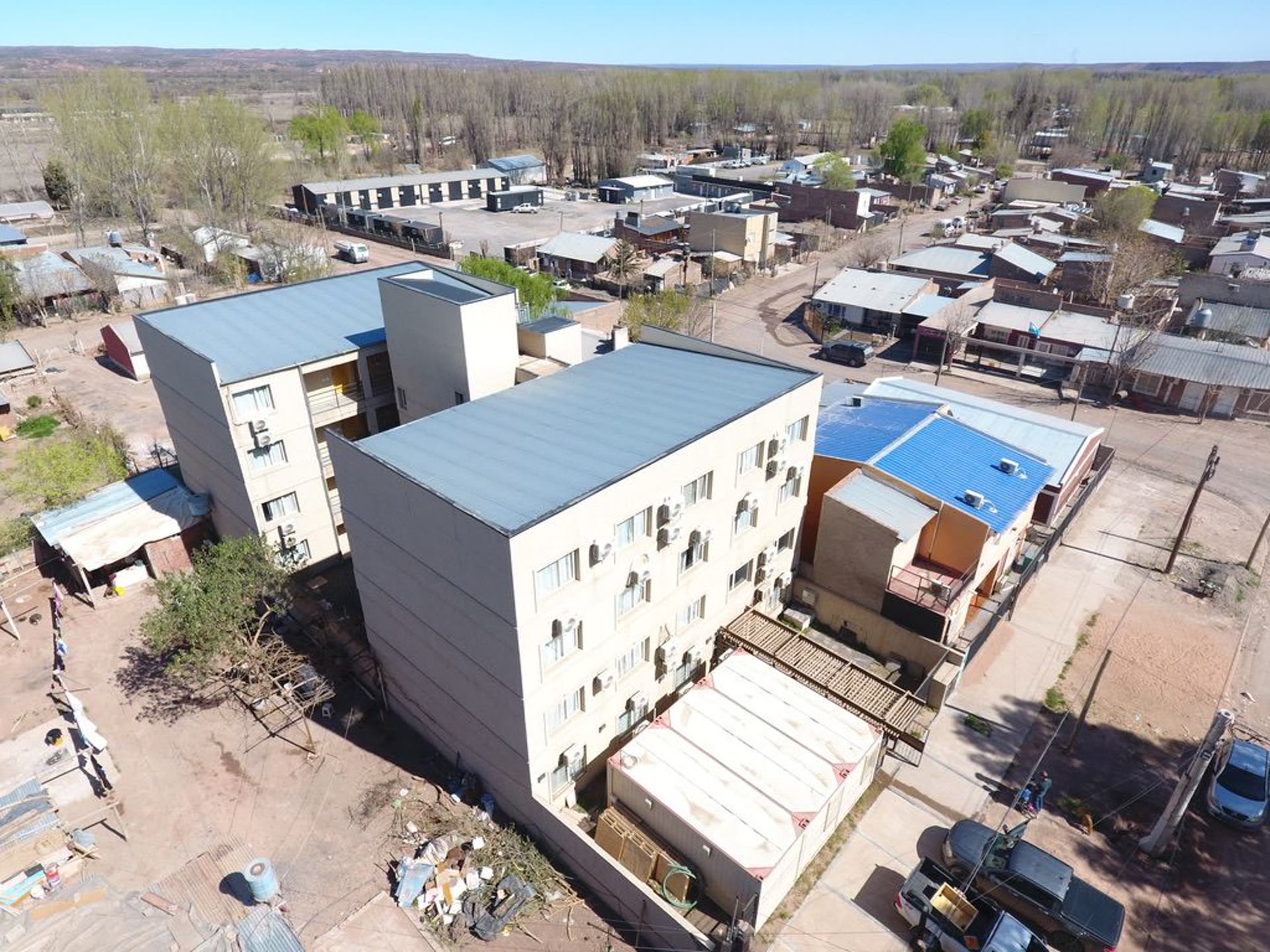 Vista aérea del edificio Pampa III en Añelo, Neuquén
